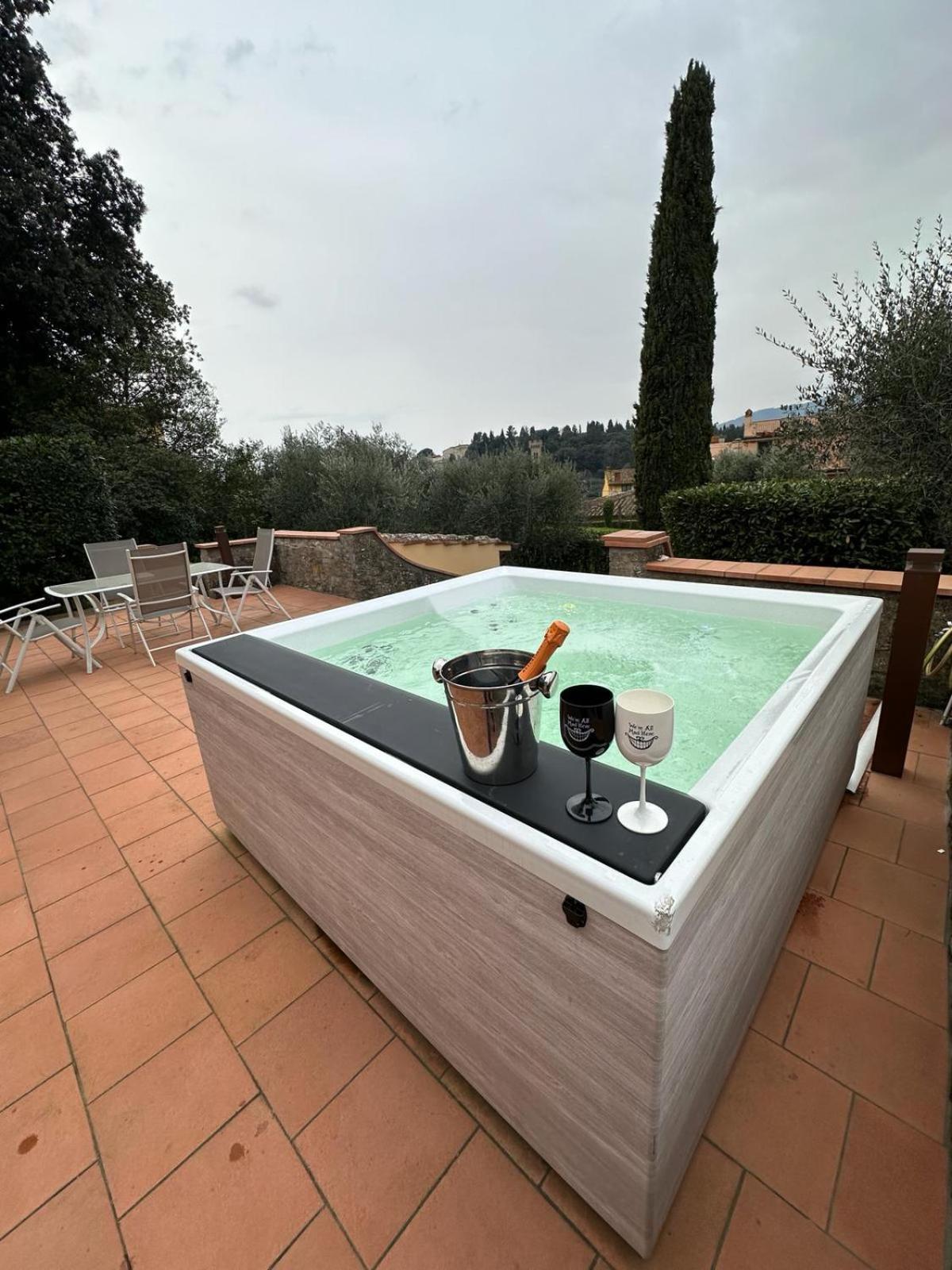 Yid Cozy House In Fiesole With Jacuzzi Apartment Exterior photo
