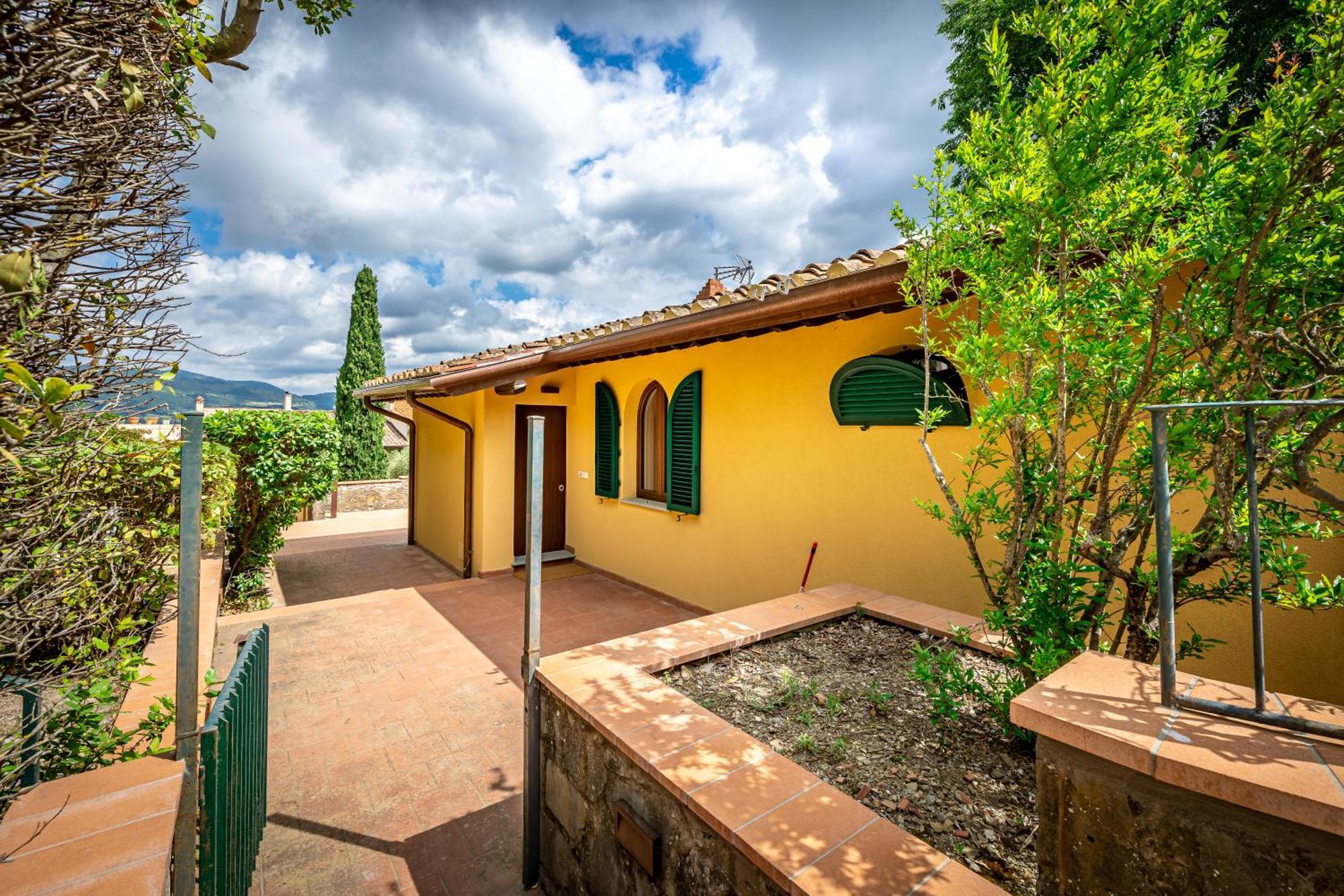 Yid Cozy House In Fiesole With Jacuzzi Apartment Exterior photo