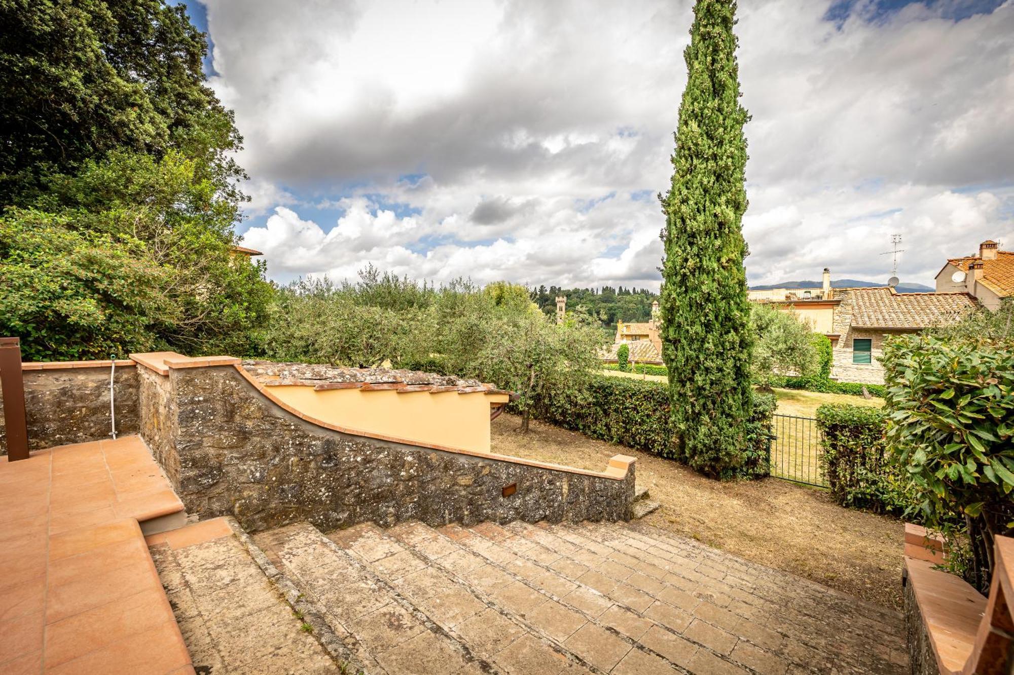 Yid Cozy House In Fiesole With Jacuzzi Apartment Exterior photo